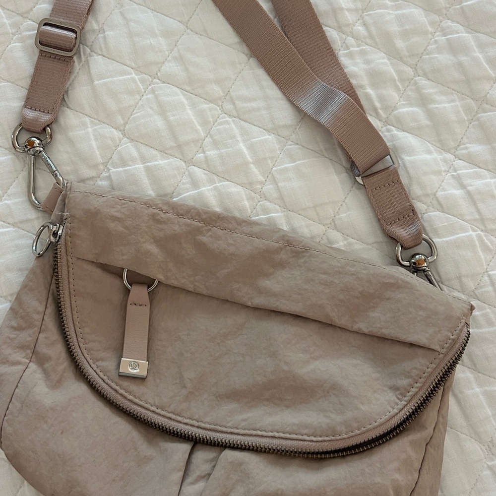 Lululemon  Crossbody Bag